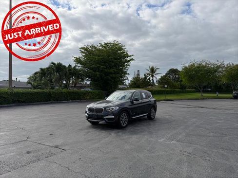 Used 2018 BMW X3 xDrive30i image 1