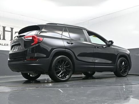 Used 2023 GMC Terrain SLE w/ Driver Convenience Package FWD image 32