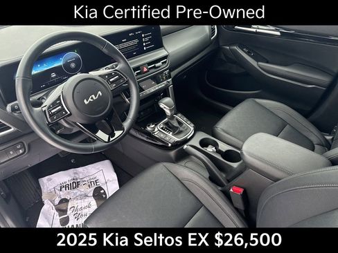 Certified 2025 Kia Seltos EX image 11