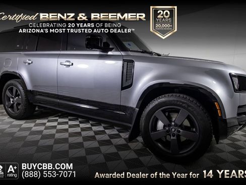 Used 2024 Land Rover Defender 130 X-Dynamic SE AWD/4WD image 1