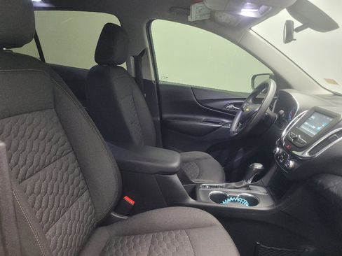 Used 2018 Chevrolet Equinox LT FWD image 21