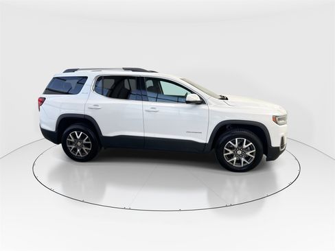 Used 2022 GMC Acadia SLE w/ Driver Convenience Package image 9