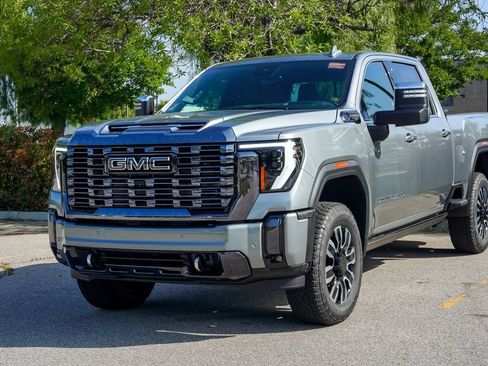 New 2026 GMC Sierra 2500 Denali Ultimate w/ Max Trailering Package AWD/4WD image 2