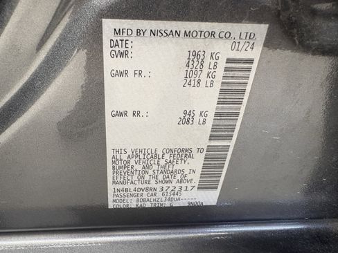 Used 2024 Nissan Altima 2.5 SV FWD image 31