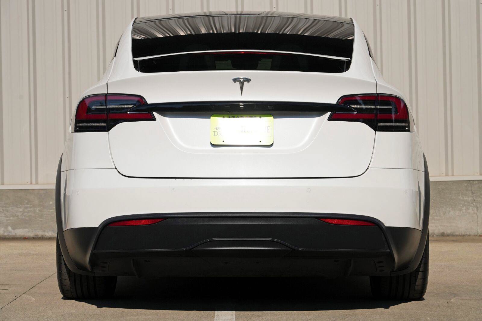 Used 2022 Tesla Model X AWD/4WD image 11