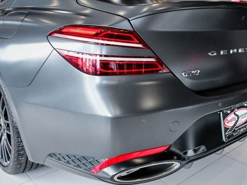 Used 2022 Genesis G70 3.3T Launch Edition image 12
