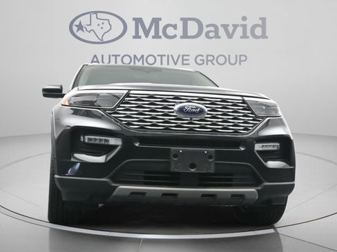 Used 2022 Ford Explorer Platinum w/ Equipment Group 601A AWD/4WD image 26