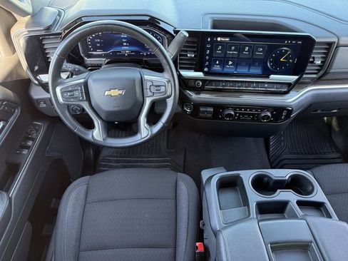 Certified 2025 Chevrolet Silverado 1500 LT image 14