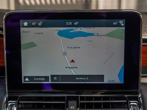 Used 2019 Lincoln Navigator Reserve AWD/4WD image 17