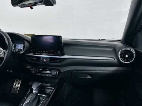 Used 2024 Kia Forte GT-Line w/ GT-Line Premium Package image 27