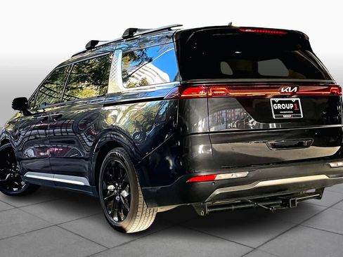 Used 2022 Kia Carnival SX Prestige image 11