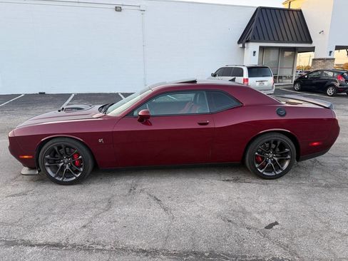 Used 2021 Dodge Challenger R/T Scat Pack w/ Shaker Package image 4