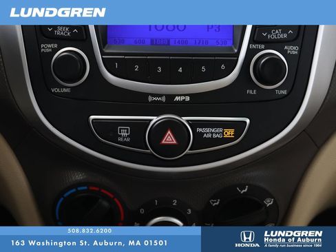Used 2012 Hyundai Accent GLS w/ Comfort Pkg 2 FWD image 21