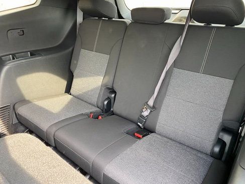 Used 2025 GMC Acadia Elevation image 14