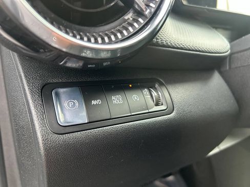 Used 2026 Chevrolet Equinox LT AWD/4WD image 19
