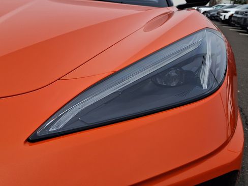 Used 2020 Chevrolet Corvette Stingray Coupe w/ Z51 Performance Package image 10