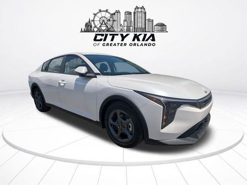 New 2026 Kia K4 FWD image 8