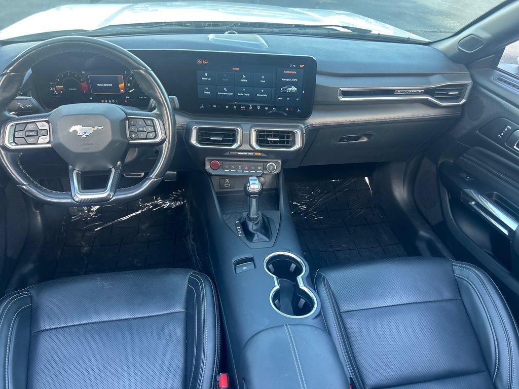 Used 2025 Ford Mustang Premium RWD image 15