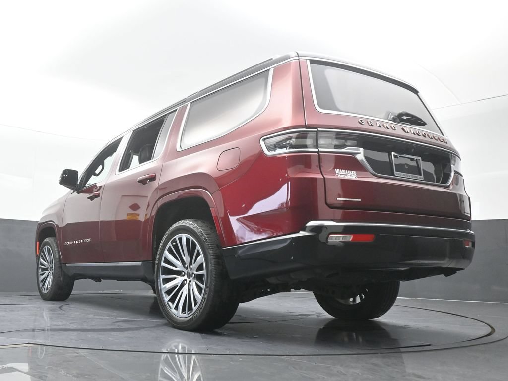 Used 2022 Jeep Grand Wagoneer Series III AWD/4WD image 70