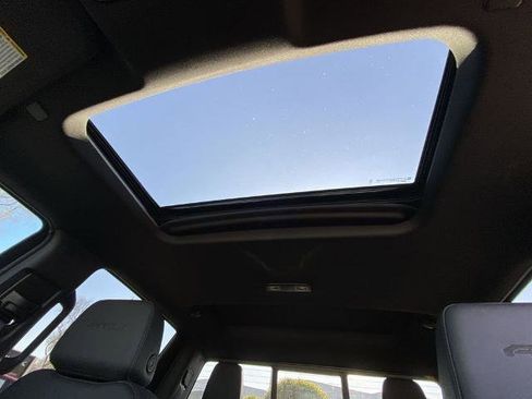 Used 2025 GMC Sierra 1500 AT4 w/ AT4 Premium Package image 15