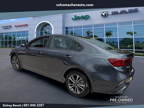 Used 2024 Kia Forte LXS w/ LXS Technology Package FWD image 5