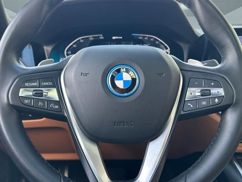 Used 2022 BMW 330e w/ Driving Assistance Package image 16