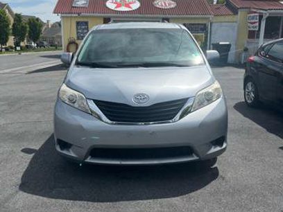 Used 2013 Toyota Sienna LE