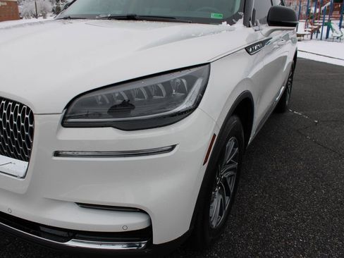 Used 2022 Lincoln Aviator AWD w/ Elements Package image 40