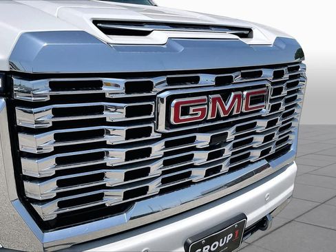 Used 2024 GMC Sierra 2500 Denali w/ Denali Reserve Package AWD/4WD image 30