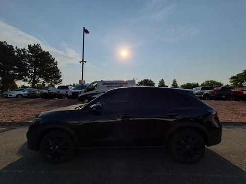 Used 2025 Honda HR-V Sport image 8