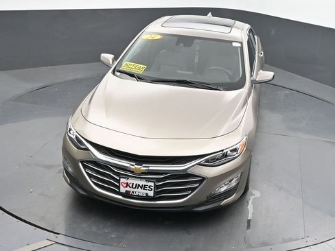 Used 2024 Chevrolet Malibu LT image 40