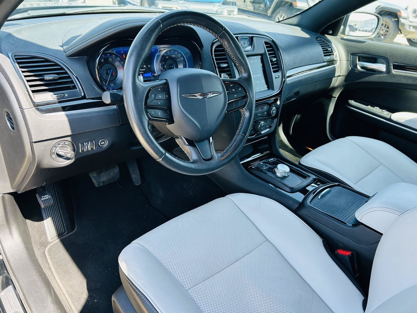 Used 2020 Chrysler 300 S w/ 300S Premium Group 2 RWD image 12