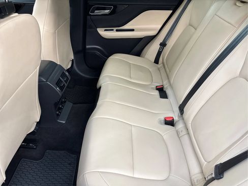 Used 2020 Jaguar F-PACE Premium AWD/4WD image 14
