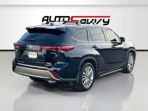 Used 2022 Toyota Highlander Platinum AWD/4WD image 7
