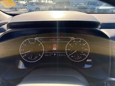 Used 2025 Nissan Rogue S image 20