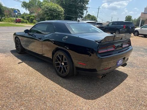 Used 2016 Dodge Challenger R/T Scat Pack RWD image 4