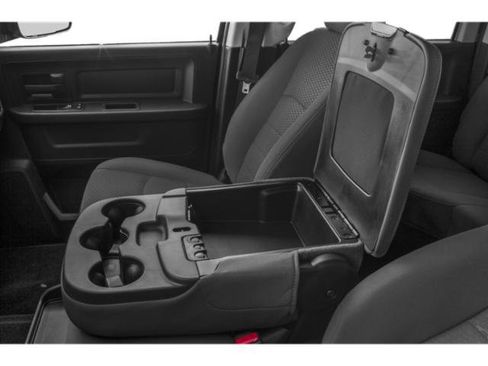 Used 2015 RAM 2500 Tradesman w/ Chrome Appearance Group image 18