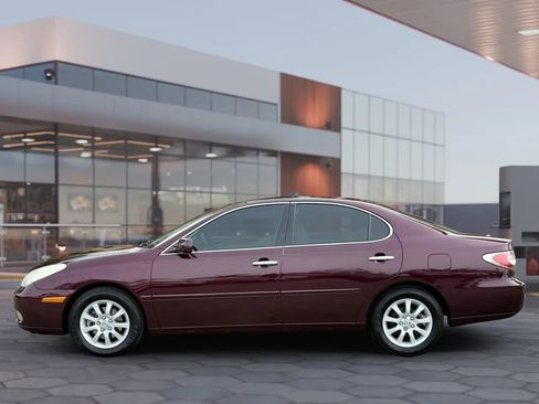 Used 2004 Lexus ES 330 image 3