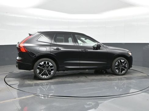 New 2026 Volvo XC60 B5 Plus w/ Protection Package Premier image 4