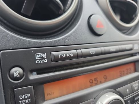 Used 2011 Nissan Rogue S image 20