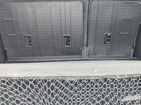 Used 2024 Chevrolet Suburban Z71 w/ Z71 Off-Road Package image 34