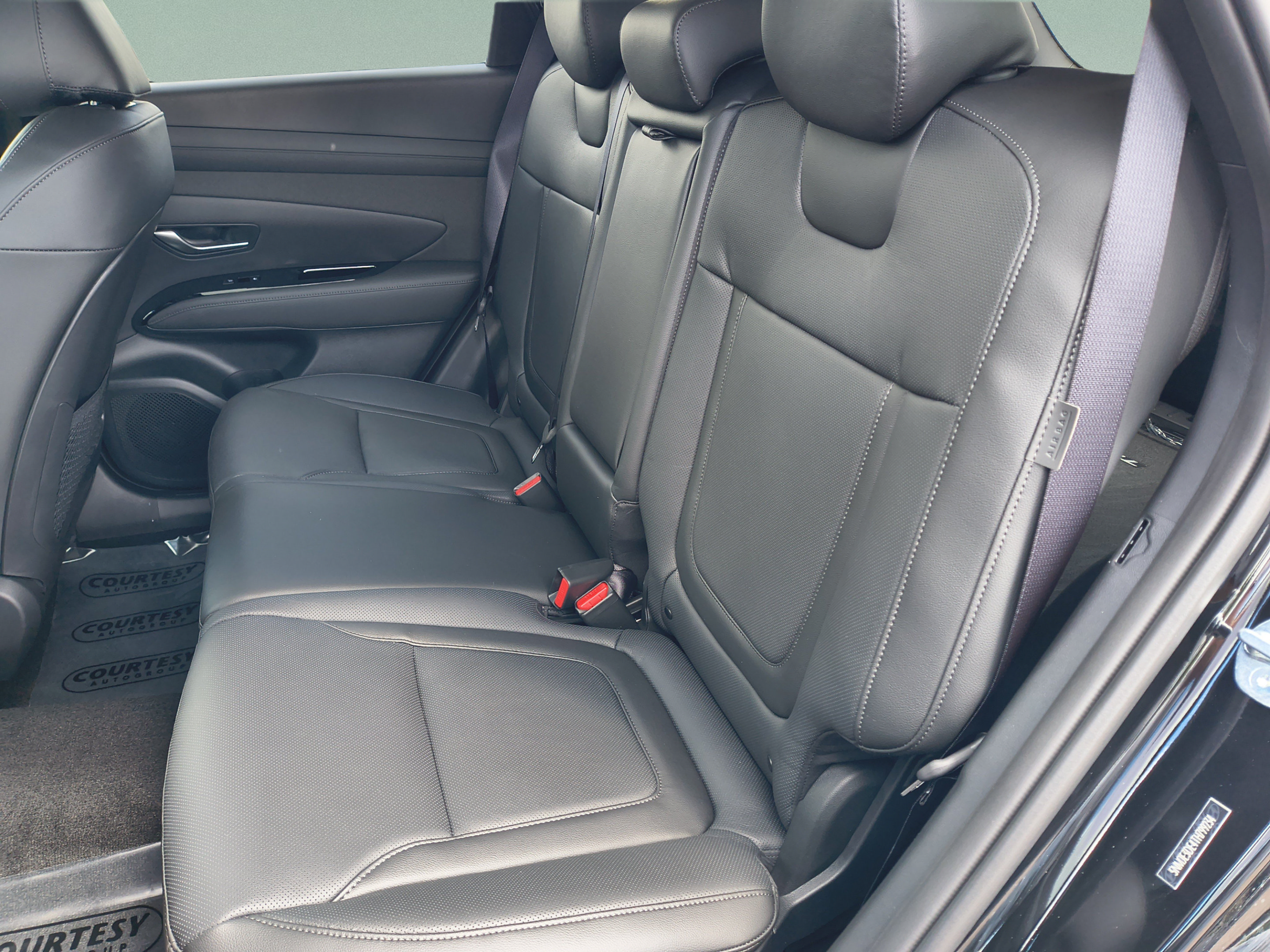 New 2026 Hyundai Tucson Limited FWD image 19