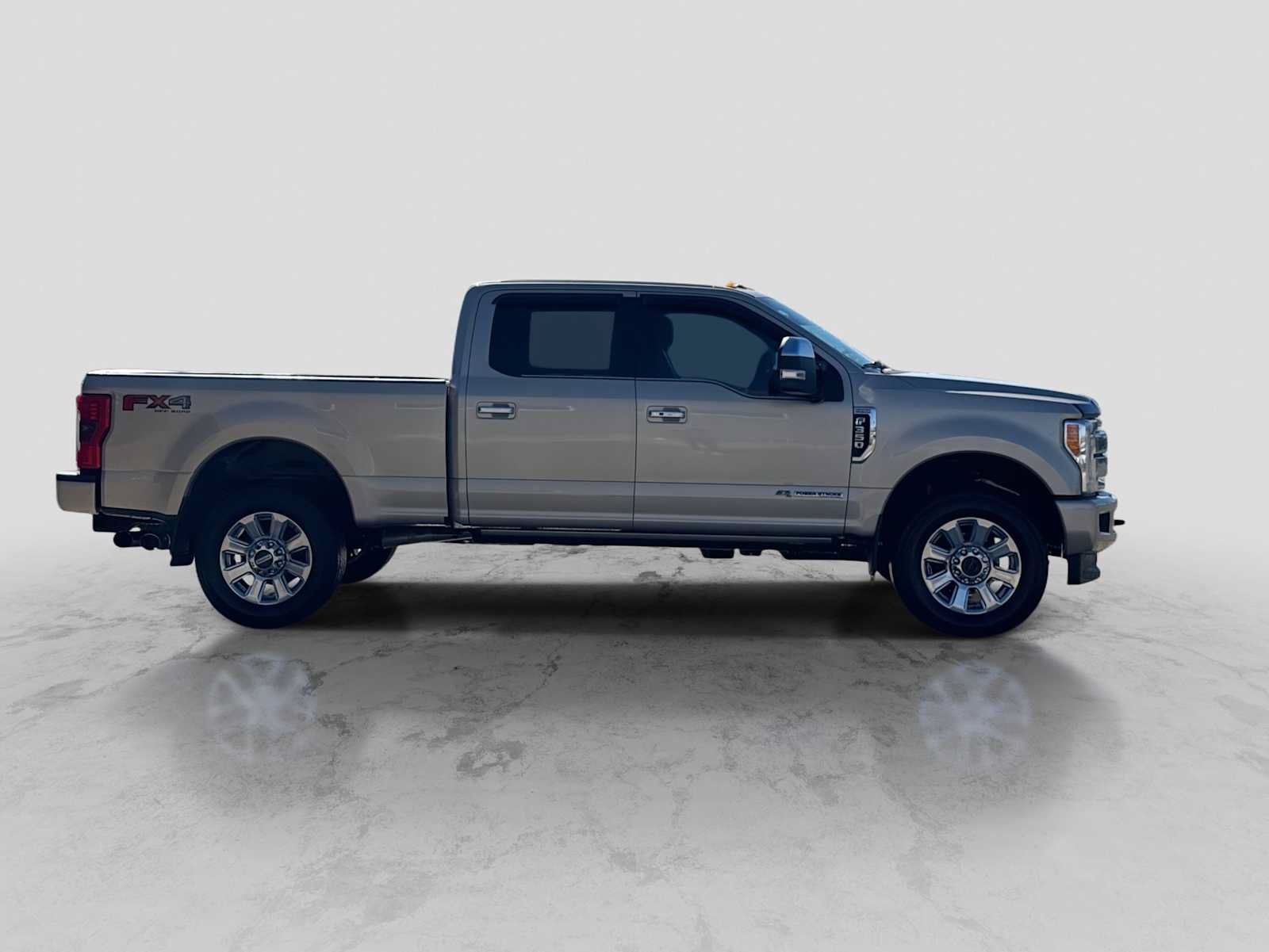 Used 2017 Ford F350 Platinum w/ Platinum Ultimate Package AWD/4WD image 7