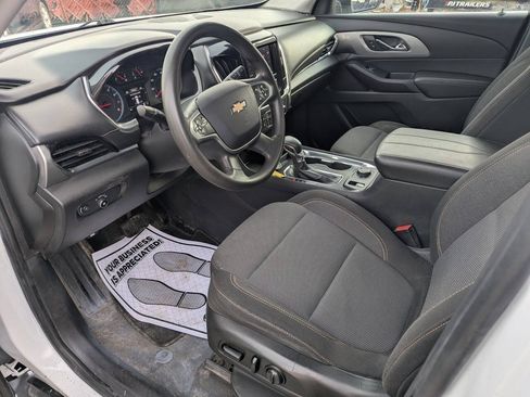 Used 2021 Chevrolet Traverse LS AWD/4WD image 13