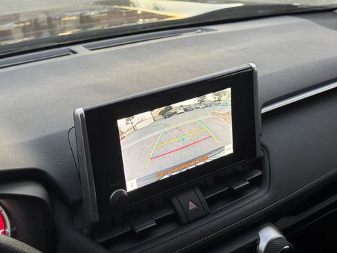 Used 2025 Toyota RAV4 XLE w/ Convenience Package image 25