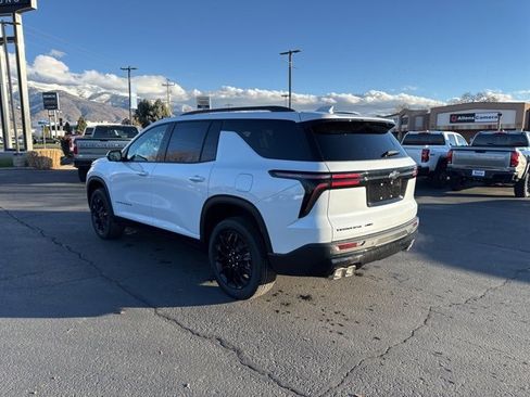 New 2026 Chevrolet Traverse LT w/ Midnight/Sport Edition image 5