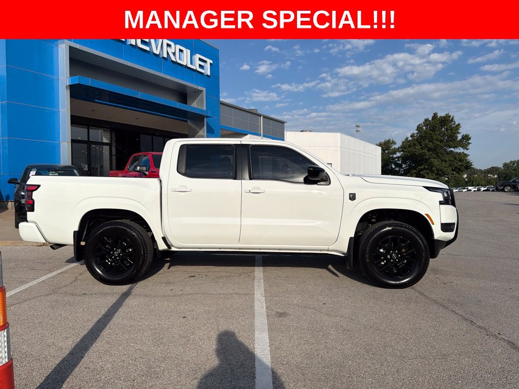Used 2026 Nissan Frontier SV w/ SV Convenience Package AWD/4WD image 2