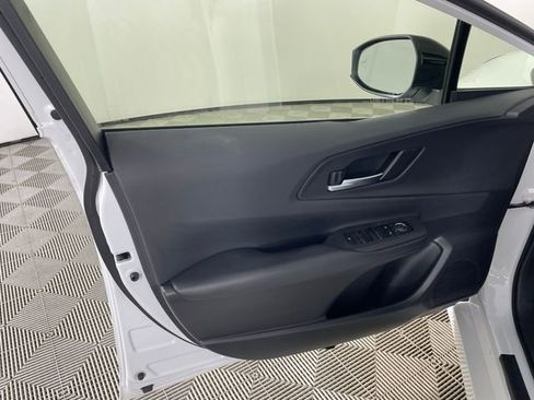 Used 2024 Toyota Prius Prime XSE Premium image 16