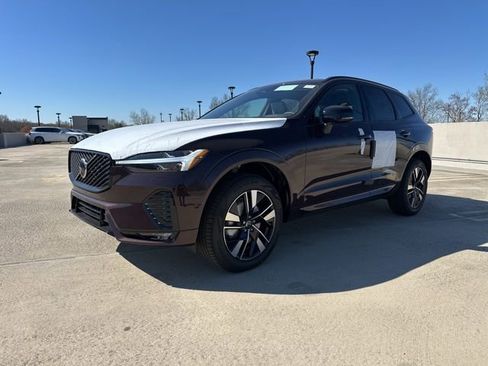 New 2026 Volvo XC60 B5 Plus w/ Protection Package Premier image 3