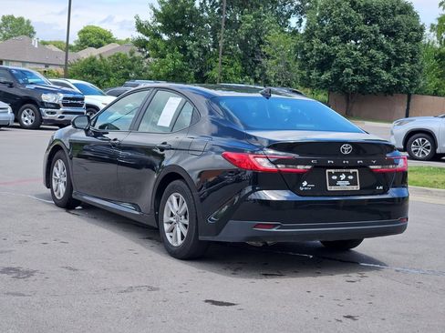 Used 2025 Toyota Camry LE FWD image 3